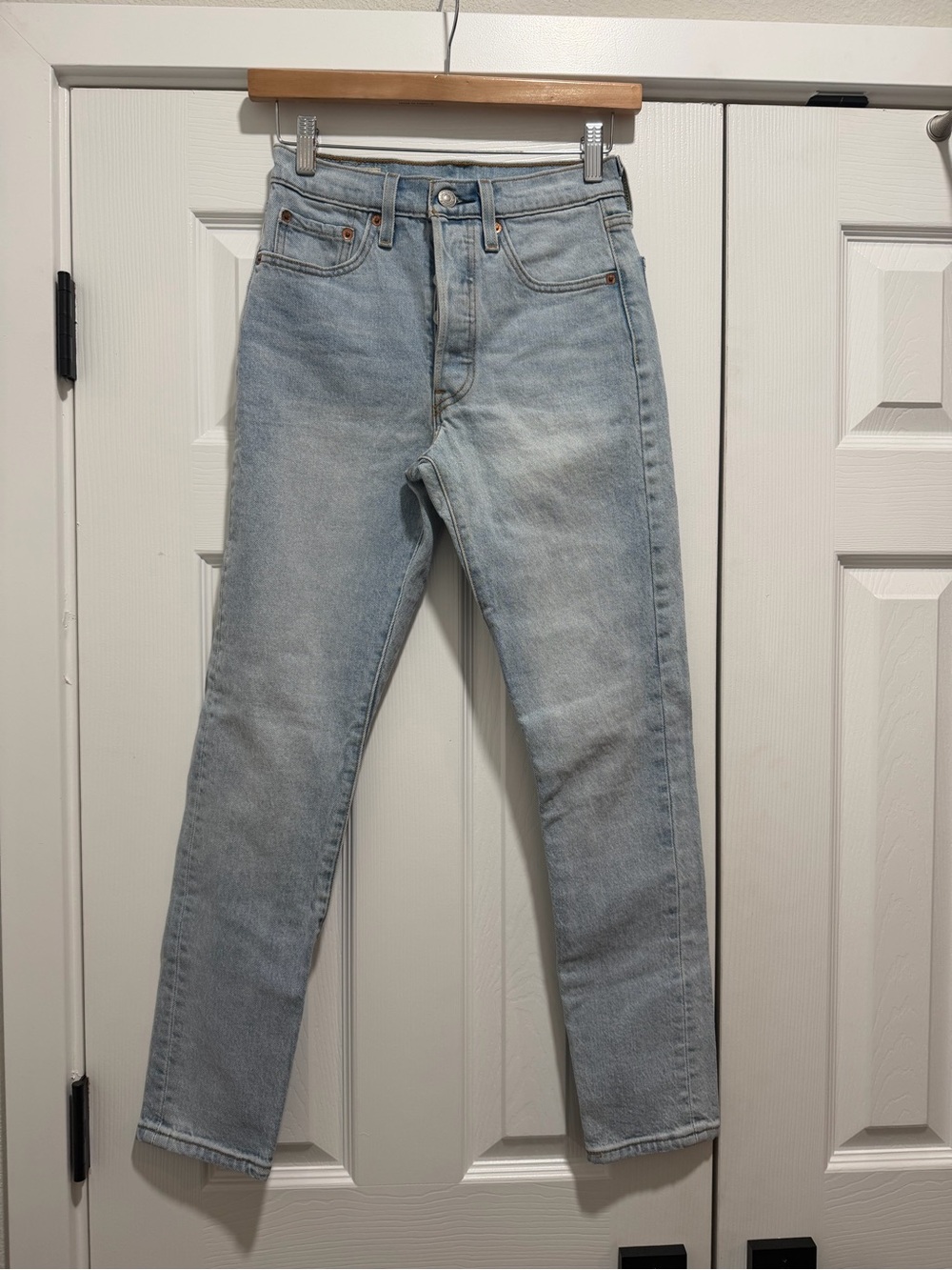 Levi’s Light Blue Jeans Size 24